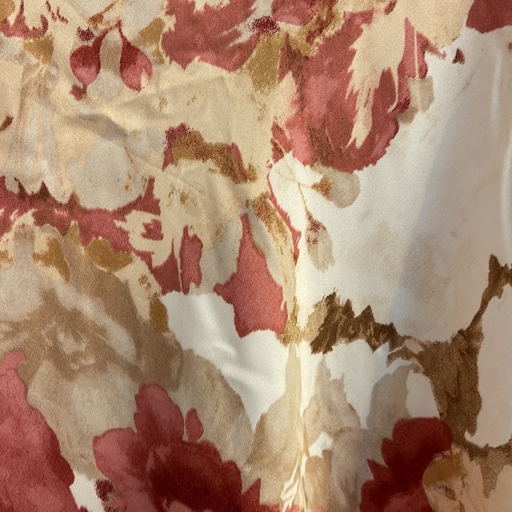 Selfie Leslie Boutique lake como Fitted Floral MIDI Dress - Picture 7 of 10